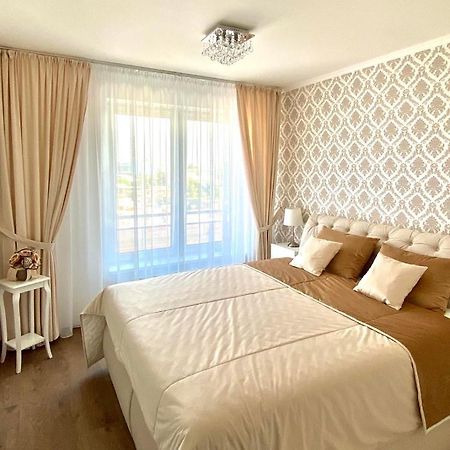 Die Oase - Luxurious Apartment Near The City Center With Free Parking براتسيلافا المظهر الخارجي الصورة