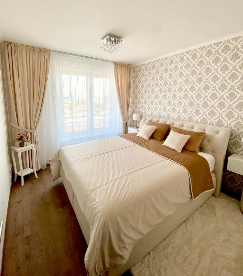 Die Oase - Luxurious Apartment Near The City Center With Free Parking براتسيلافا المظهر الخارجي الصورة