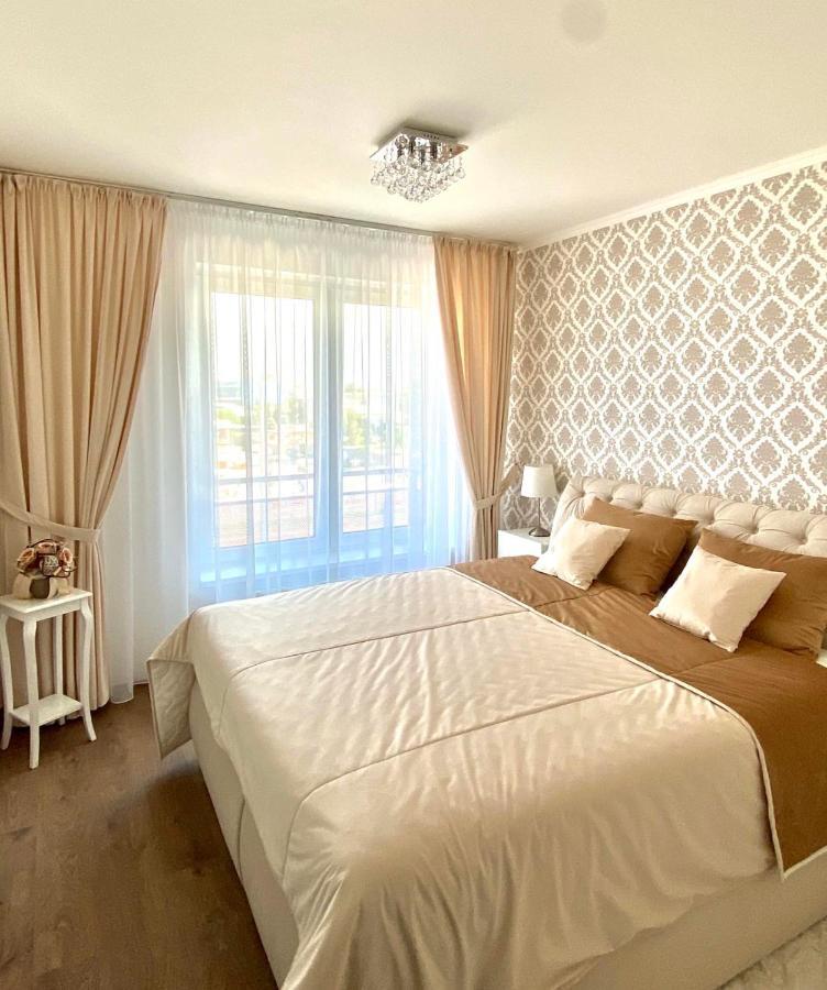 Die Oase - Luxurious Apartment Near The City Center With Free Parking براتسيلافا المظهر الخارجي الصورة